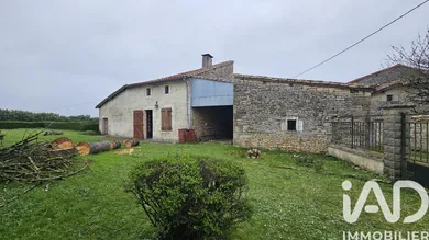 Maison de village à La Magdeleine (16240)