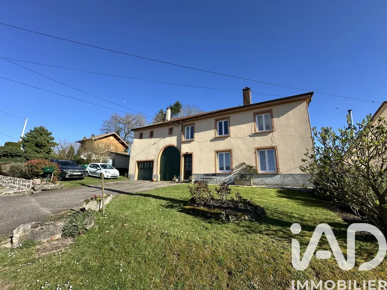 Maison 8 pièces 189 m² · au Puid · 189 m² · 229 950 €