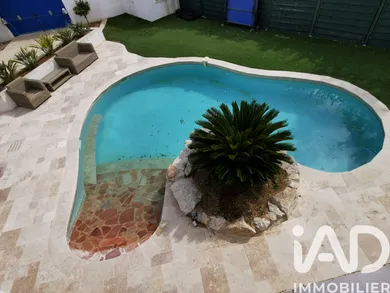 Maison d'architecte à Saint-Cyr-sur-Mer (83270)