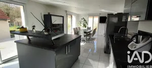 Maison de village à Saint-Léger-aux-Bois (60170)