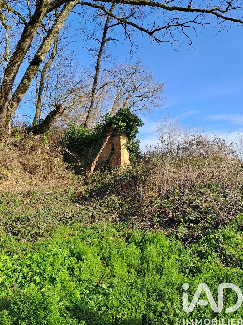 Terrain agricole à Sarraguzan (32170) · 77 750 €