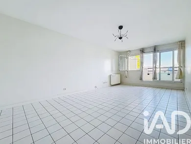 Apartment in Mantes-la-Jolie (78200)