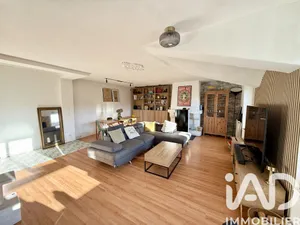 Apartment in Saint-Étienne (42100)