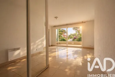 Apartment in Saint-Raphaël (83700)