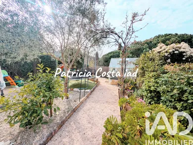 Maison à Roquebrune-sur-Argens (83520)