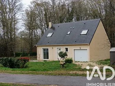 Maison traditionnelle à Saint-Fargeau (89170)