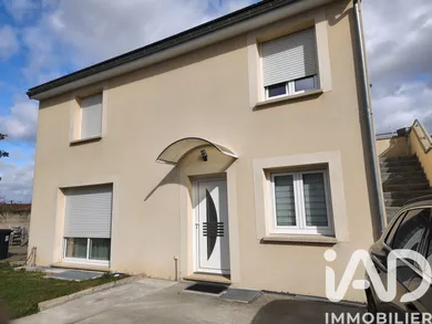 Building in Mantes-la-Jolie (78200)