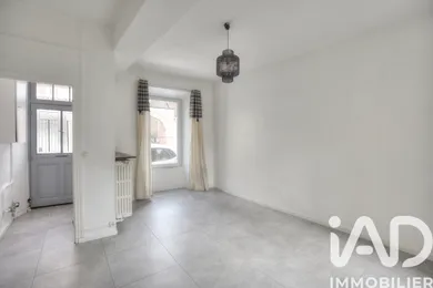 Maison de ville à Pont-sur-Yonne (89140)