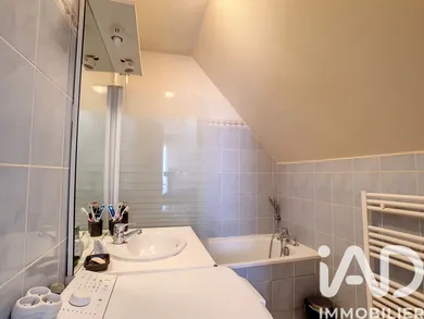Apartment in Athis-Mons (91200)