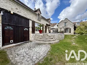 Park home in Thénisy (77520)