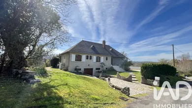 House in Aubertin (64290)