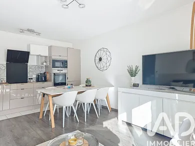 Apartment in Fleury-Mérogis (91700)