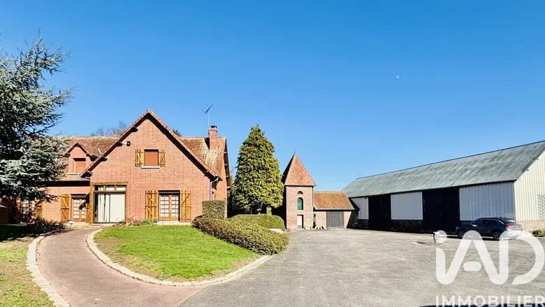 Maison 8 pièces 180 m² · à Wiencourt-l'Équipée · 180 m² · 354 000 €
