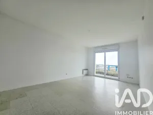 Apartment in Nantes (44300)