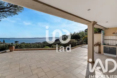 Maison d'architecte à Sainte-Maxime (83120)