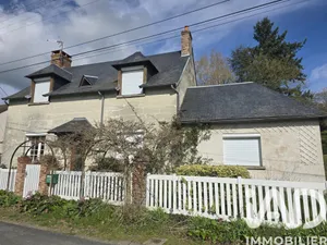 House in La Chartre-sur-le-Loir (72340)