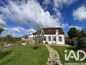 Maison de village à Charny (89120)