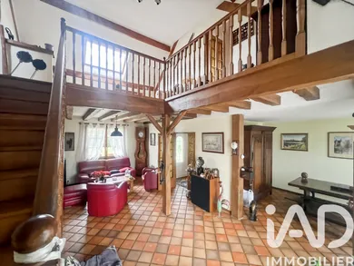 Maison traditionnelle à Férolles-Attilly (77150)