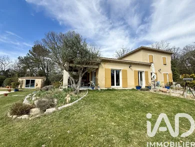 Traditional house in Crestet (84110)