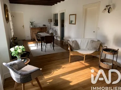 Maison de campagne à Lurcy-Lévis (03320)