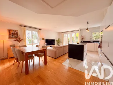 Apartment in Clichy (92110)