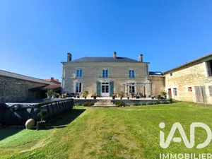 Mansion in Coussay (86110)