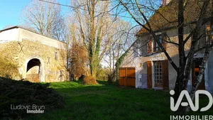 Maison de campagne à Saints-en-Puisaye (89520)