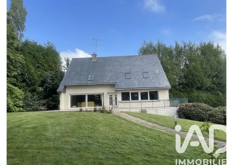 Maison 6 pièces 183 m² · à Saint-Vran · 183 m² · 297 000 €