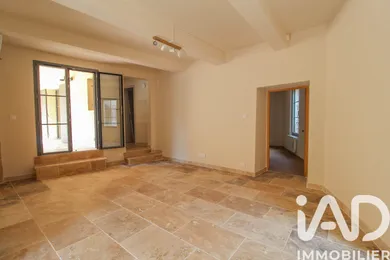 Appartement à Montaren-et-Saint-Médiers (30700)
