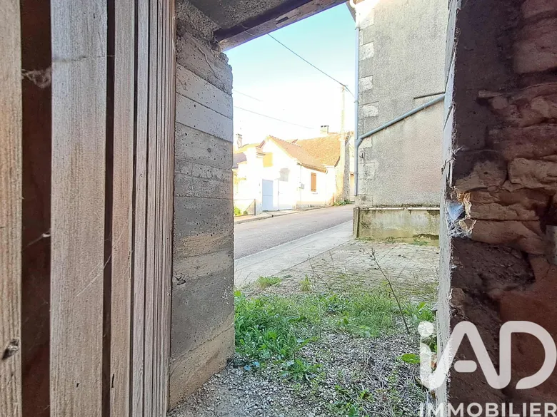 Maison 6 pièces 150 m² · à Courgis · 150 m² · 49 000 €