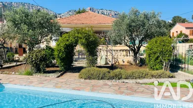 Maison à Toulon (83200)