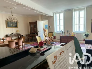 Townhouse in La Rochelle (17000)