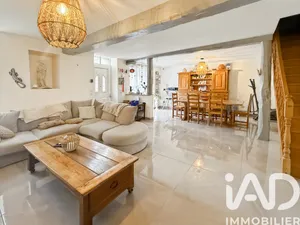 Maison de campagne à Saint-Sérotin (89140)