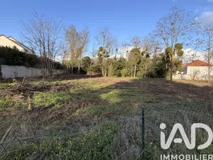 Terrain à Villecresnes (94440)