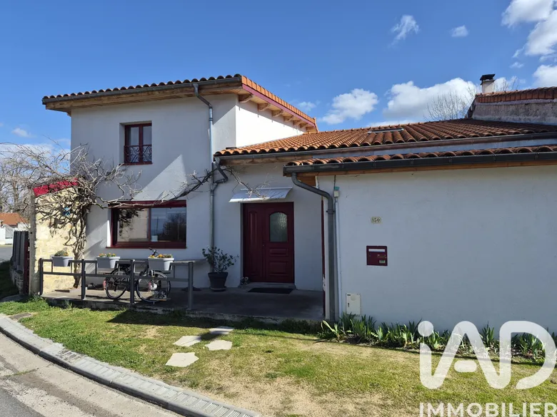 Maison 4 pièces 208 m² · à Billom · 208 m² · 310 000 €
