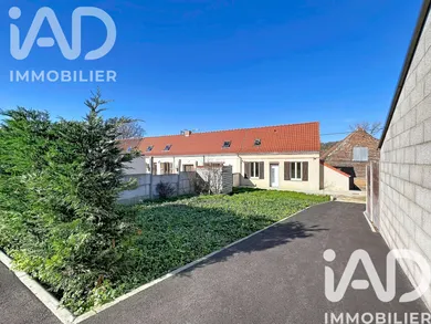 Maison de village à Esquerdes (62380)