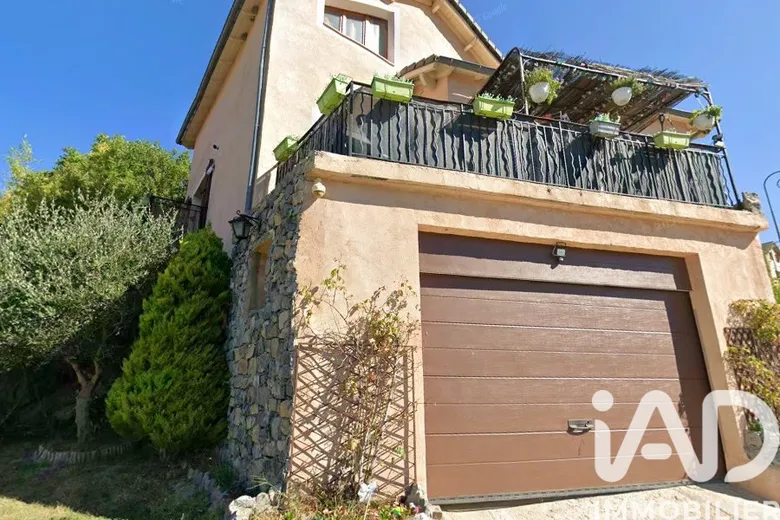 Maison 4 pièces 171 m² · à Rimplas · 171,4 m² · 285 000 €