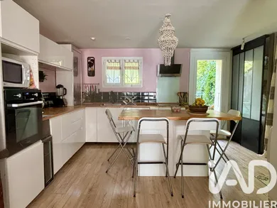 House in Entraigues-sur-la-Sorgue (84320)