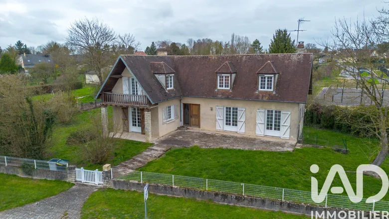 Maison 7 pièces 250 m² · à Fère-Champenoise · 250 m² · 259 000 €