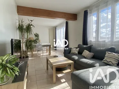Apartment in Livry-Gargan (93190)
