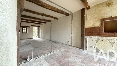 Appartement à École-Valentin (25480)