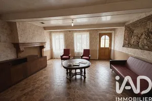 Maison traditionnelle à Cliron (08090)