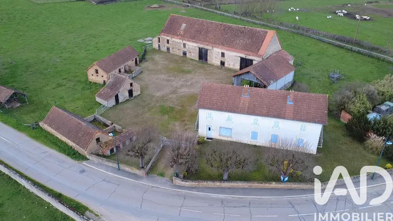 Maison 7 pièces 160 m² · à Vindecy · 160 m² · 170 000 €