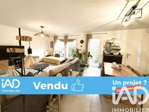 Pavillon à Laval (53000)