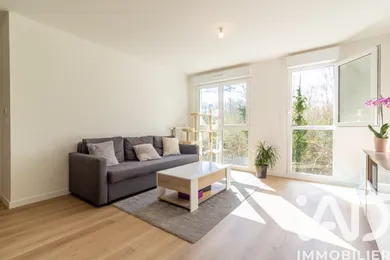 Appartement à Thoiry (78770)