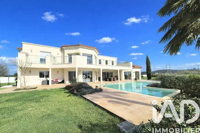 Architectural house in Cosnac (19360)