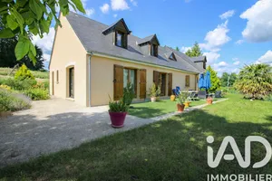 Architectural house in Saint-Aignan (41110)