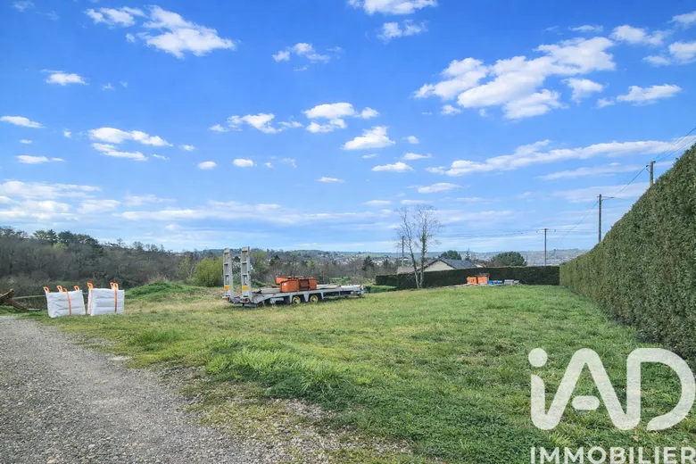 Terrain à bâtir à Brive-la-Gaillarde (19100) · 146 000 €