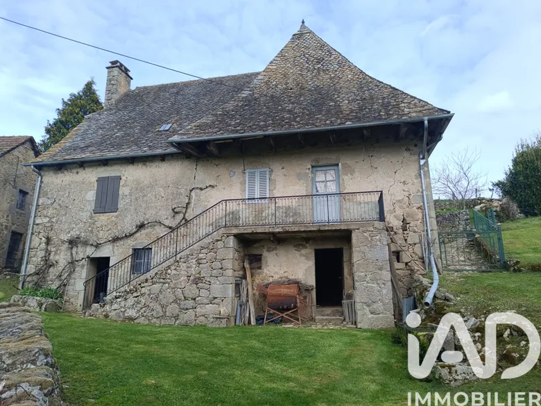 Maison 5 pièces 87 m² · à Ladinhac · 87 m² · 150 000 €