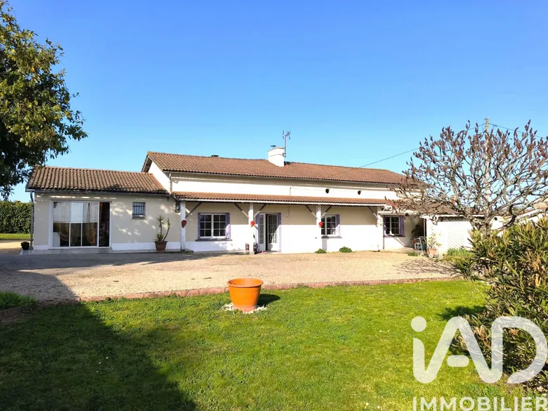 Maison 6 pièces 138 m² · à Neuvicq · 138 m² · 210 000 €